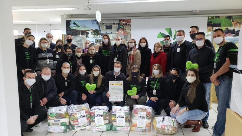 Solidariedade em tempos difíceis: Três de maio unido contra Coronavírus.